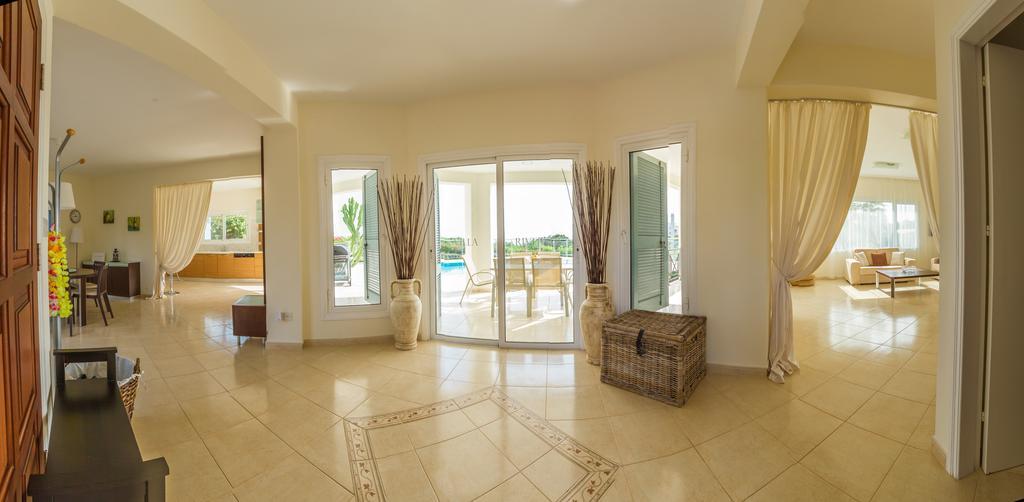 Villa Riverside Polis Exterior photo